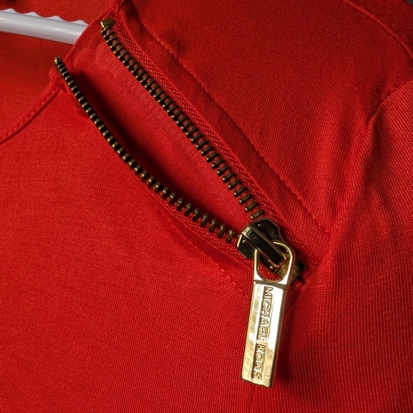 Short Sleeve Blouse - Picture 4 of 4